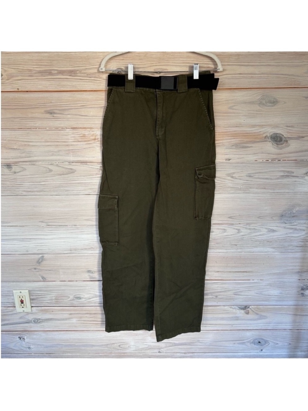 Artiza TNA Army Green Cargo Pants Straight Leg Size M $124